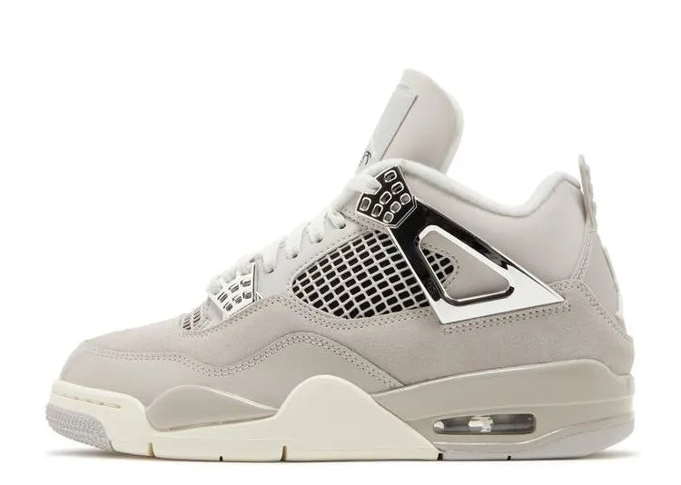 AIR JORDAN 4 RETRO WMNS "FROZEN MOMENTS"